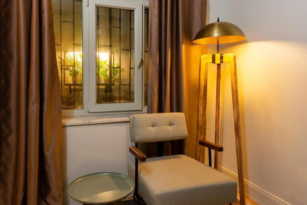 Maison Chic - Newly Renovated 3br In Center Daire *